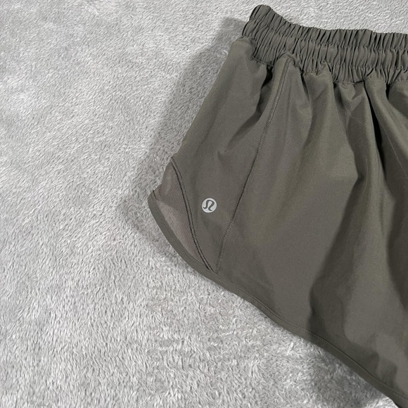 Lululemon Hotty Hot LR Shorts Womens 6 Green 2.5" Lined Swift Run Gym Athletic - Picture 6 of 10